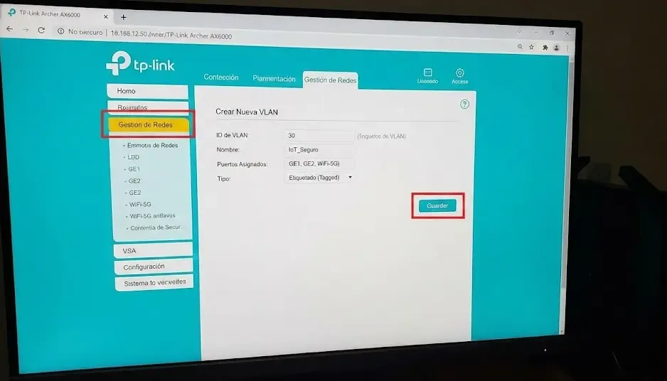 Interfaz de configuración de un router creando una nueva red virtual VLAN