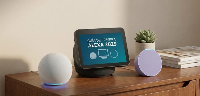 Comparativa familia Amazon Echo 2025: Bodegón mostrando el Echo Dot esférico, el Echo Pop compacto y el Echo Show con pantalla sobre una superficie moderna